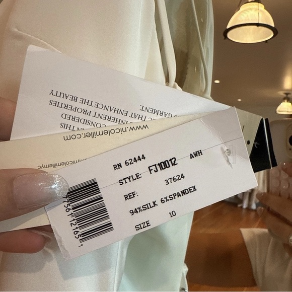 Nicole Miller Celine wedding gown - Picture 8 of 10